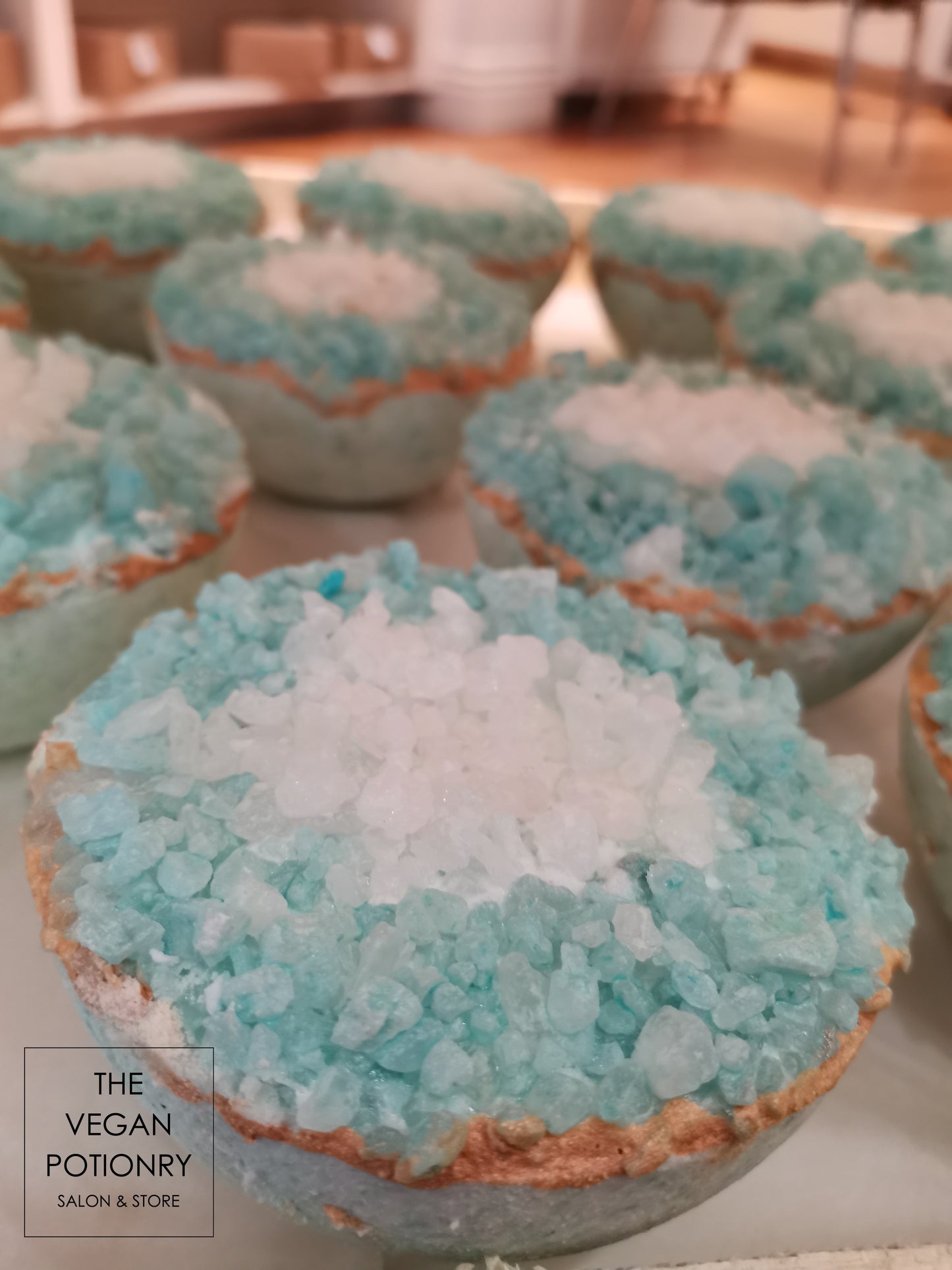 Eucalyptus + Sea Salt Geode Crystal Bath Bomb Bath Salt Hybrid | Luxury Spa Collection Natural Bath Soaks