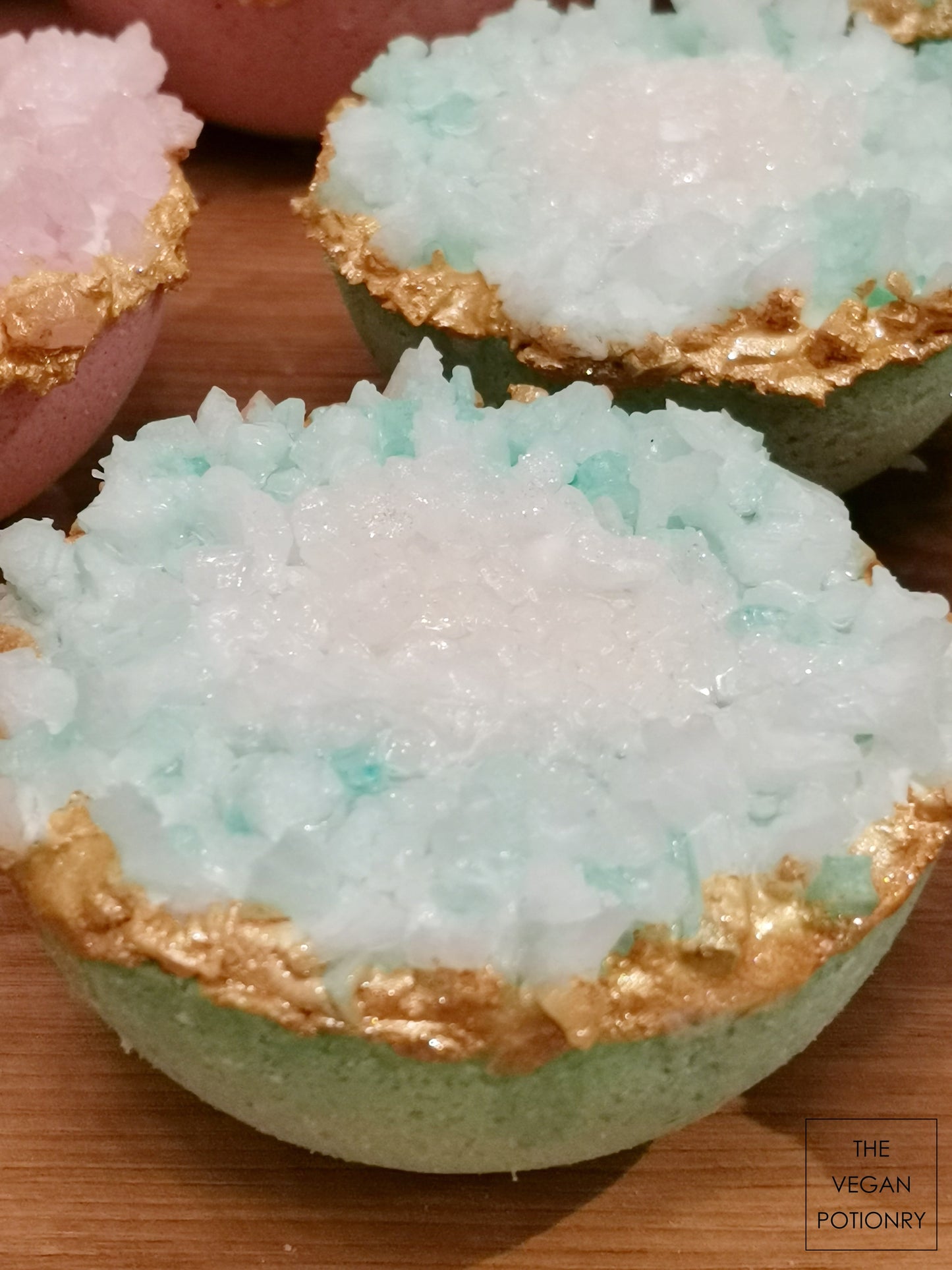 Wintergreen + Lavender + Clove Uplifting & Energizing Geode Crystal Bath Bomb Bath Salt Hybrids | Luxury Spa Collection Natural Bath Soaks