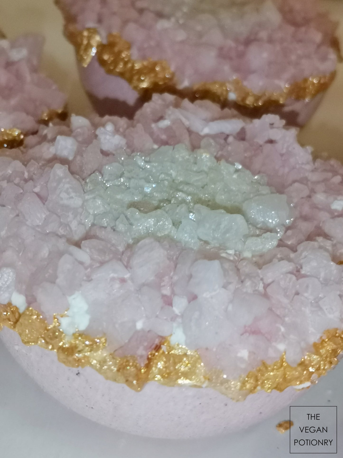 Rosemary + Strawberry  + Pink Himalayan Salt Geode Crystal Bath Bomb Bath Salt Hybrid | Luxury Spa Collection Natural Bath Soaks